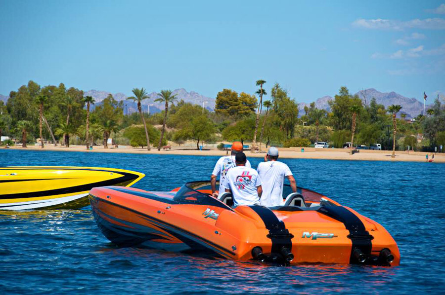 DCB Regatta orange Speedboat
