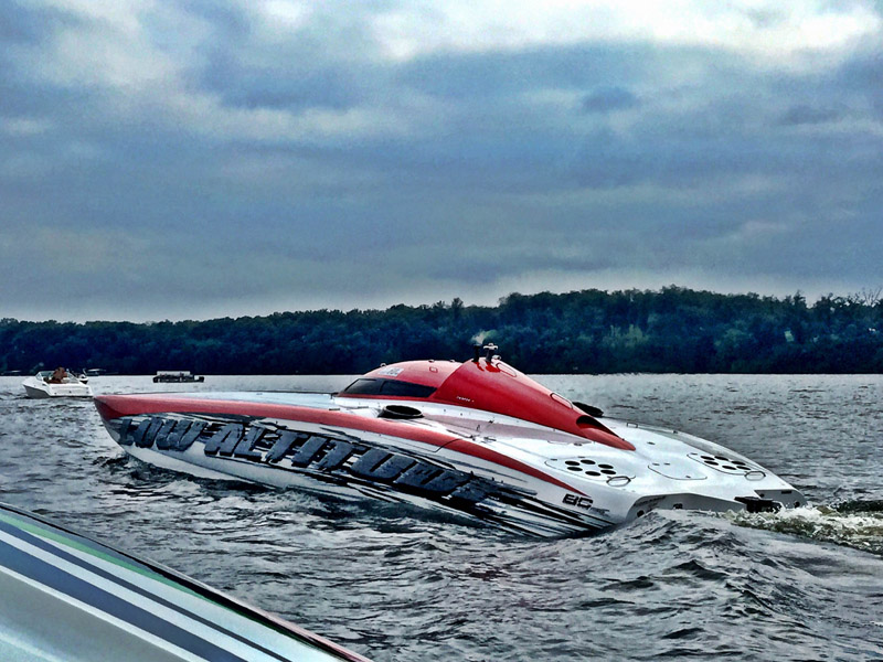 Speed Boat Lake of the Ozarks 2015